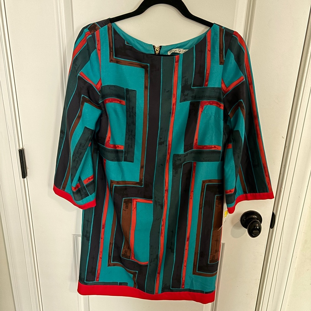 Eliza J Geometric print shift dress. Size 4.